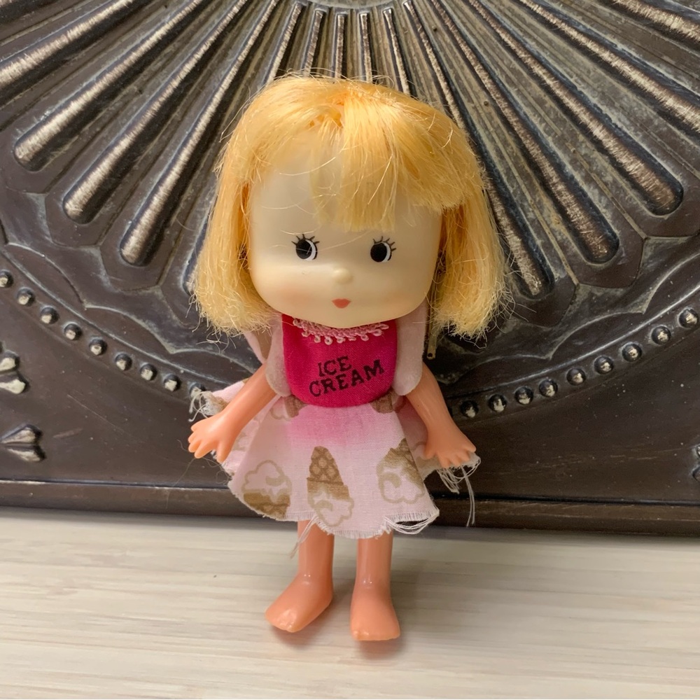 Vintage Strawberry Shortcake Doll- Ice Cream Waffle Cone Girl 🍦 🍓